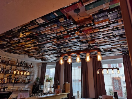 Cocktail bar. Hotel Restaurant Dragoner