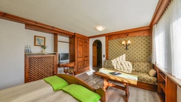 In-room safe, cribs/infant beds, free WiFi, bed sheets