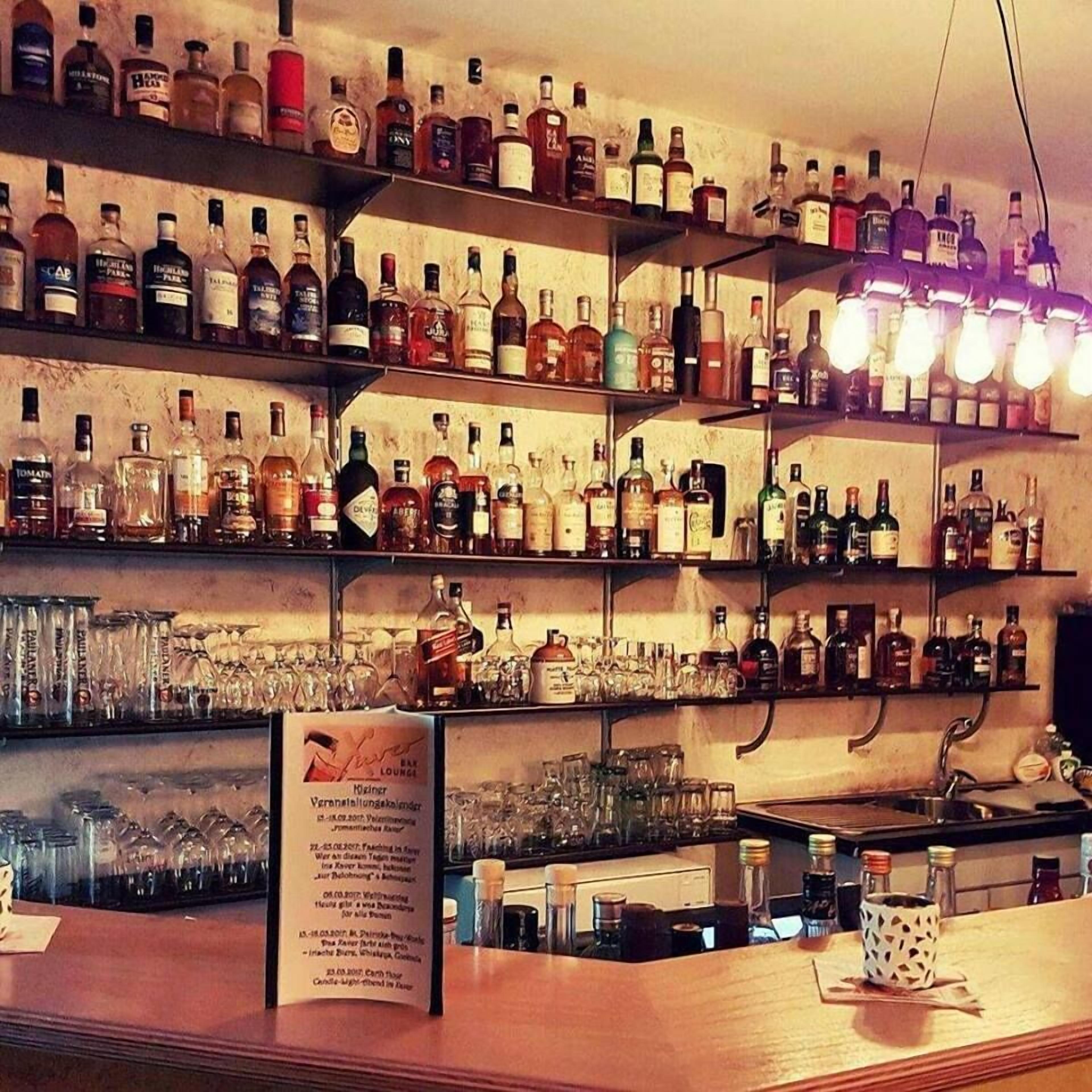 cocktail bar