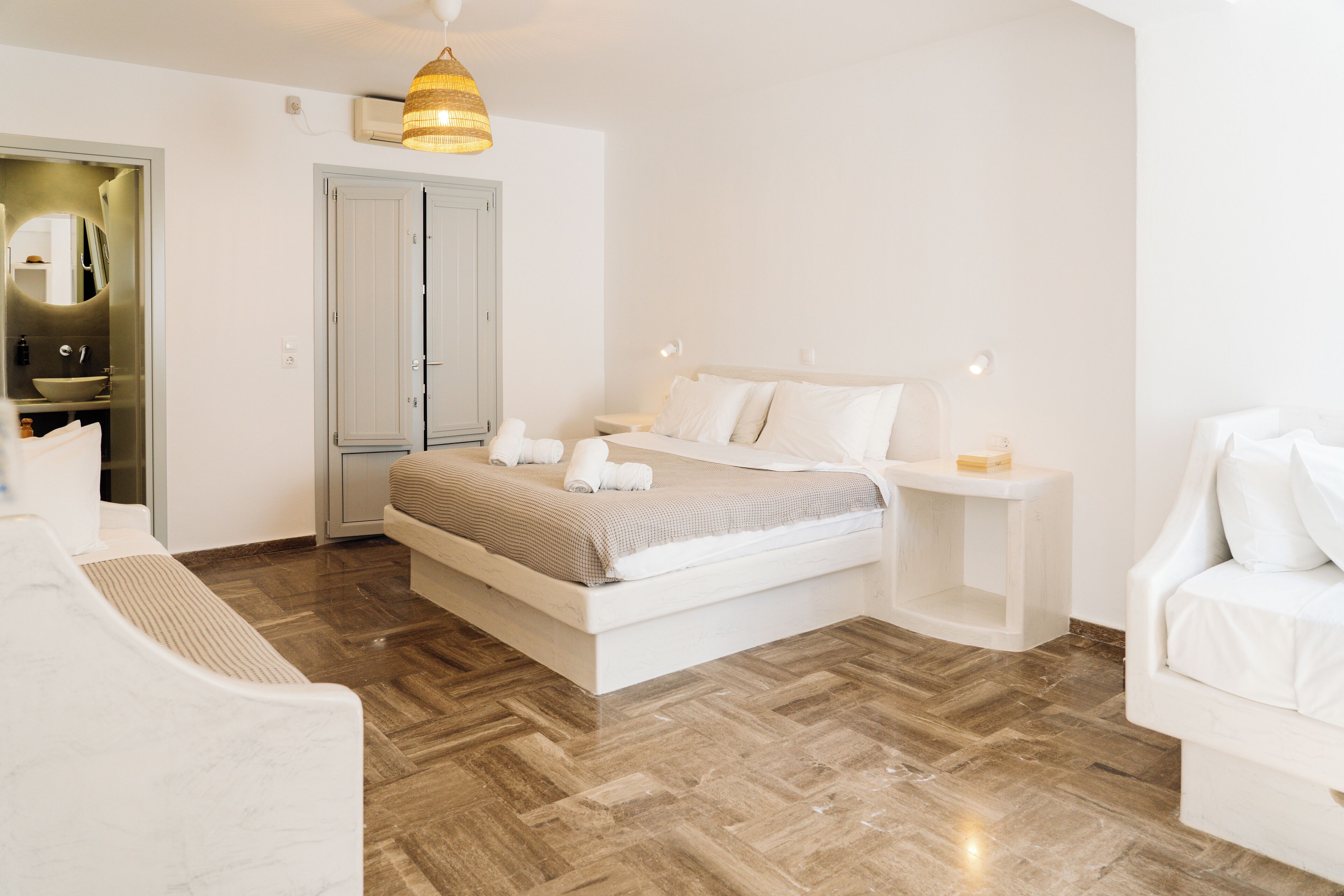 Chambre Triple | Coffres-forts dans les chambres, bureau