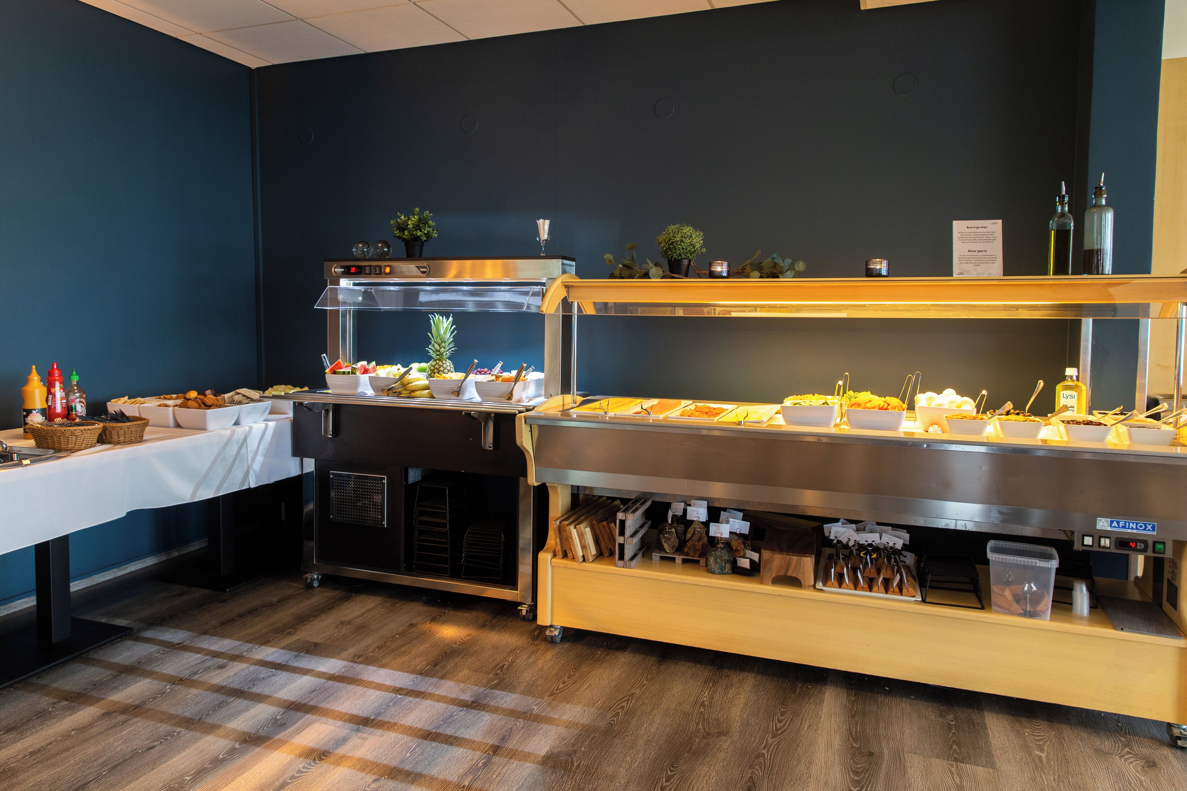 lunch and dinner served, local and international cuisine