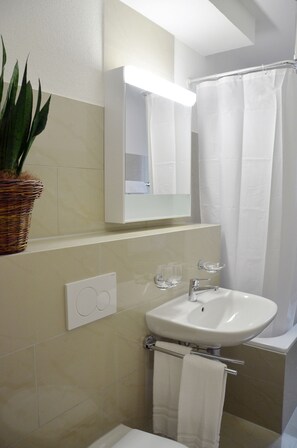 Bathroom sink - Swiss Star Landskronstrasse (Basel)