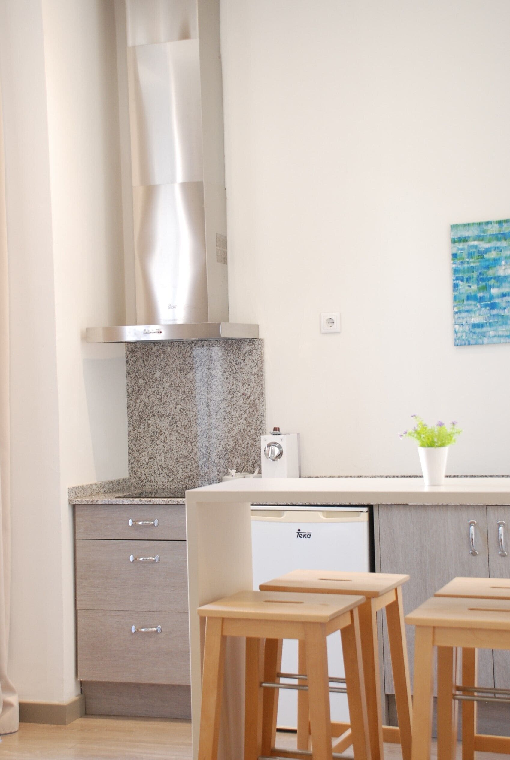 deluxe loft, city view | 1 bedroom, premium bedding, minibar, in-room safe