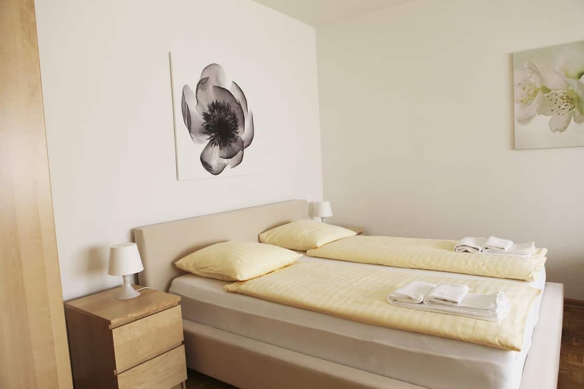 Apartment | Iron/ironing board, free WiFi