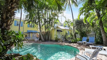 Outdoor pool, open 8:00 AM to 7:00 PM, pool umbrellas, sun loungers