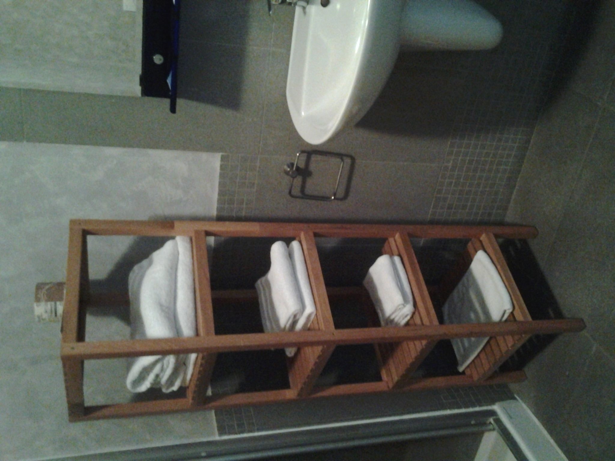 shower, free toiletries, hair dryer, bidet