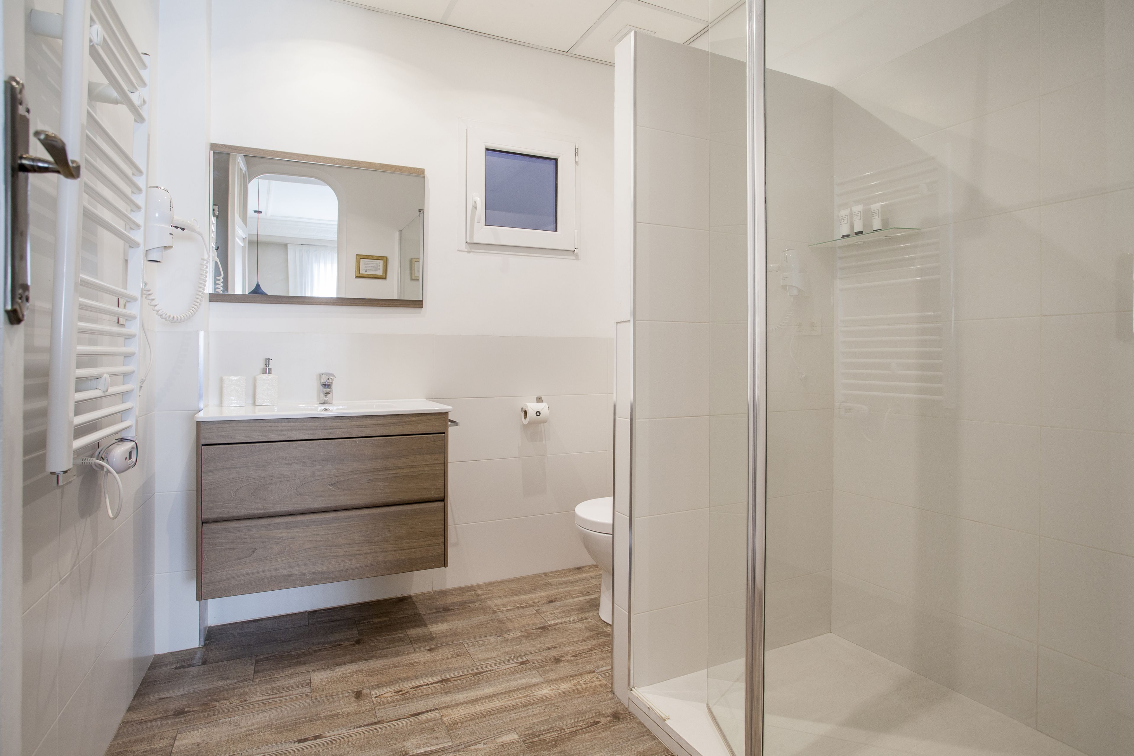 Photo - Hi Valencia Boutique