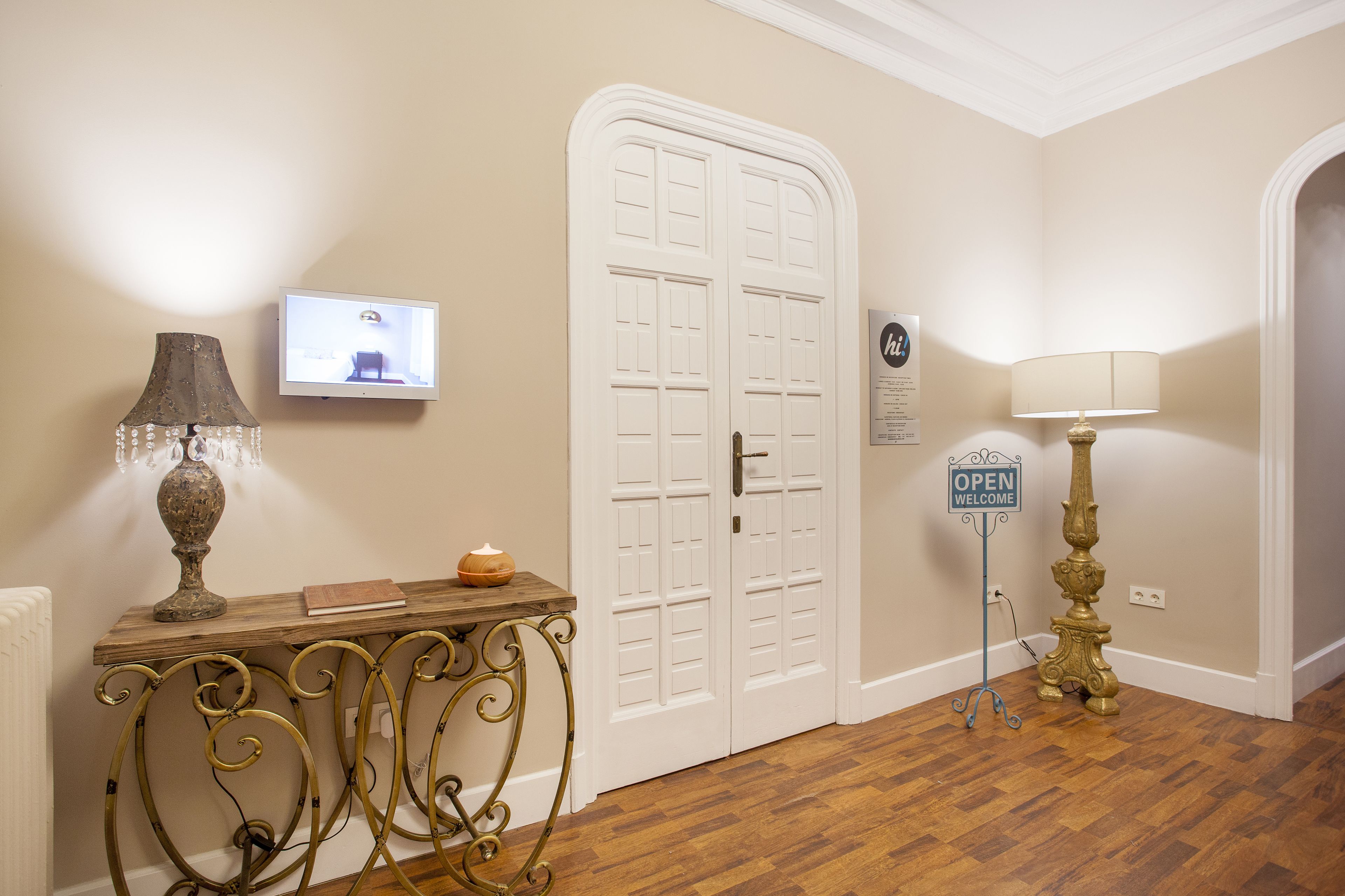 Photo - Hi Valencia Boutique