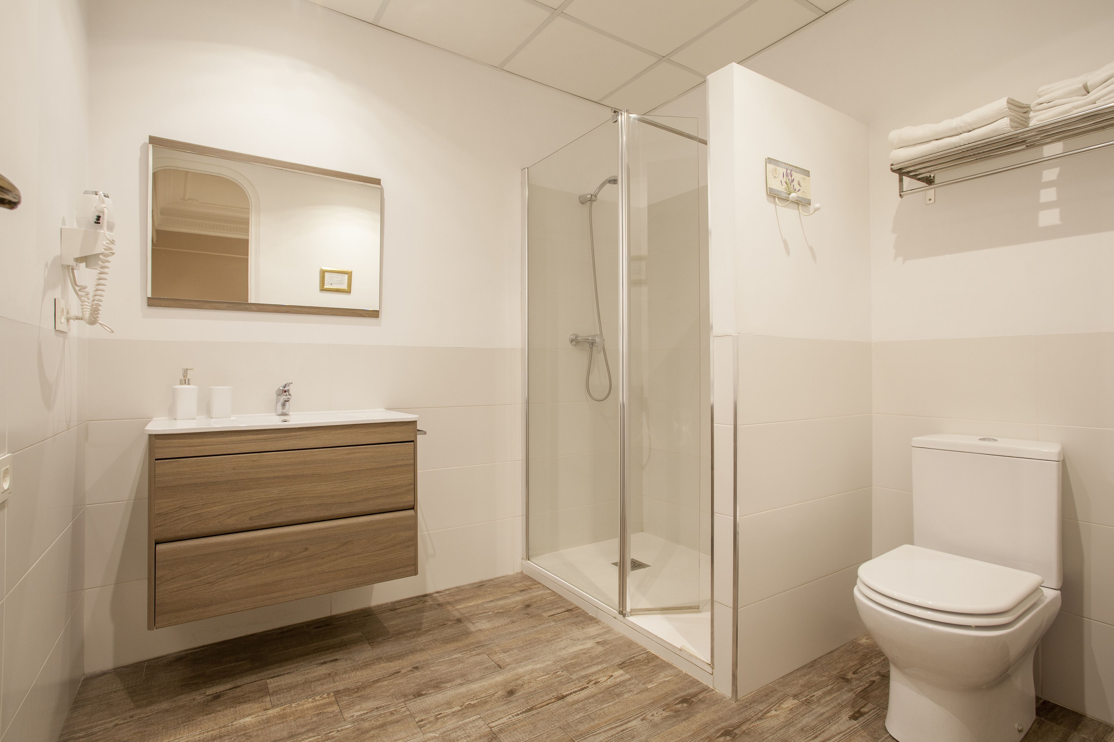 Photo - Hi Valencia Boutique