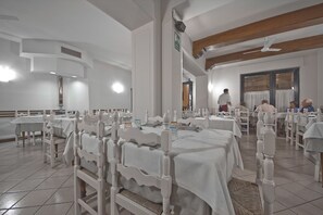 Lunch and dinner served, Regional cuisine - Hotel Italia Ristorante Pizzeria (Reggello)
