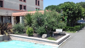 Front of property - MetrHotel Basso Cambo (Toulouse)