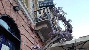 Front of property - Albergo Il Glicine (Noli)