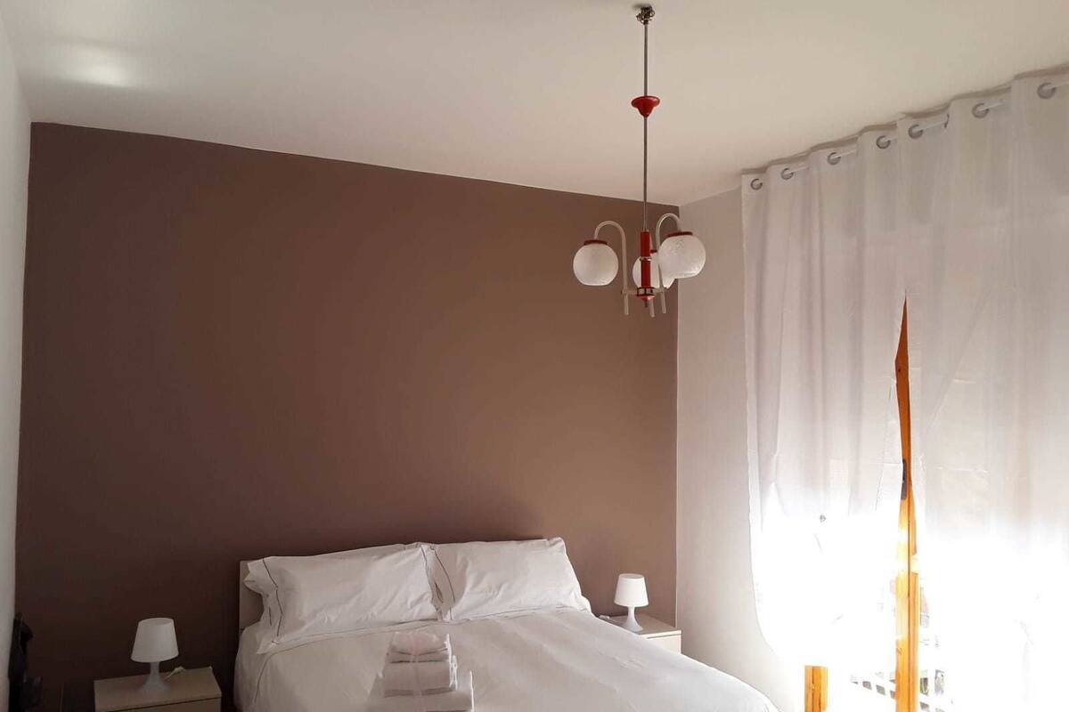 1 bedroom, in-room safe, desk, bed sheets