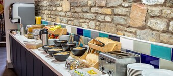 Almondsbury Inn & Lounge