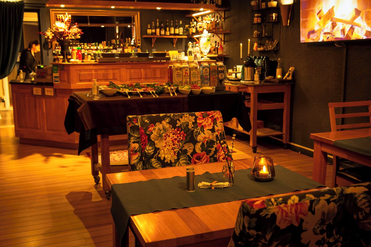 含每日吃到飽早餐