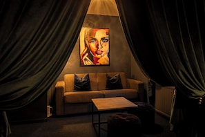 Junior Suite | Desk, iron/ironing board, free WiFi, bed sheets - Hotell Aqva Restaurang & Bar – Ett Biosfärhotell med fokus på hållbarhet (Mariestad)