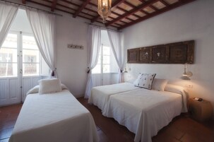 Ropa de cama de alta calidad, escritorio, sistema de insonorización