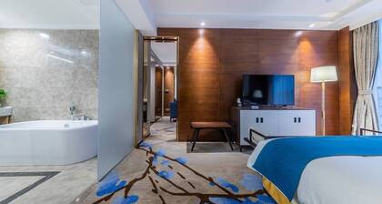 Days Hotel by Wyndham Chongqing Keyuan