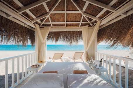Private beach, sun-loungers, beach umbrellas, beach towels. Asteria Bloom Side