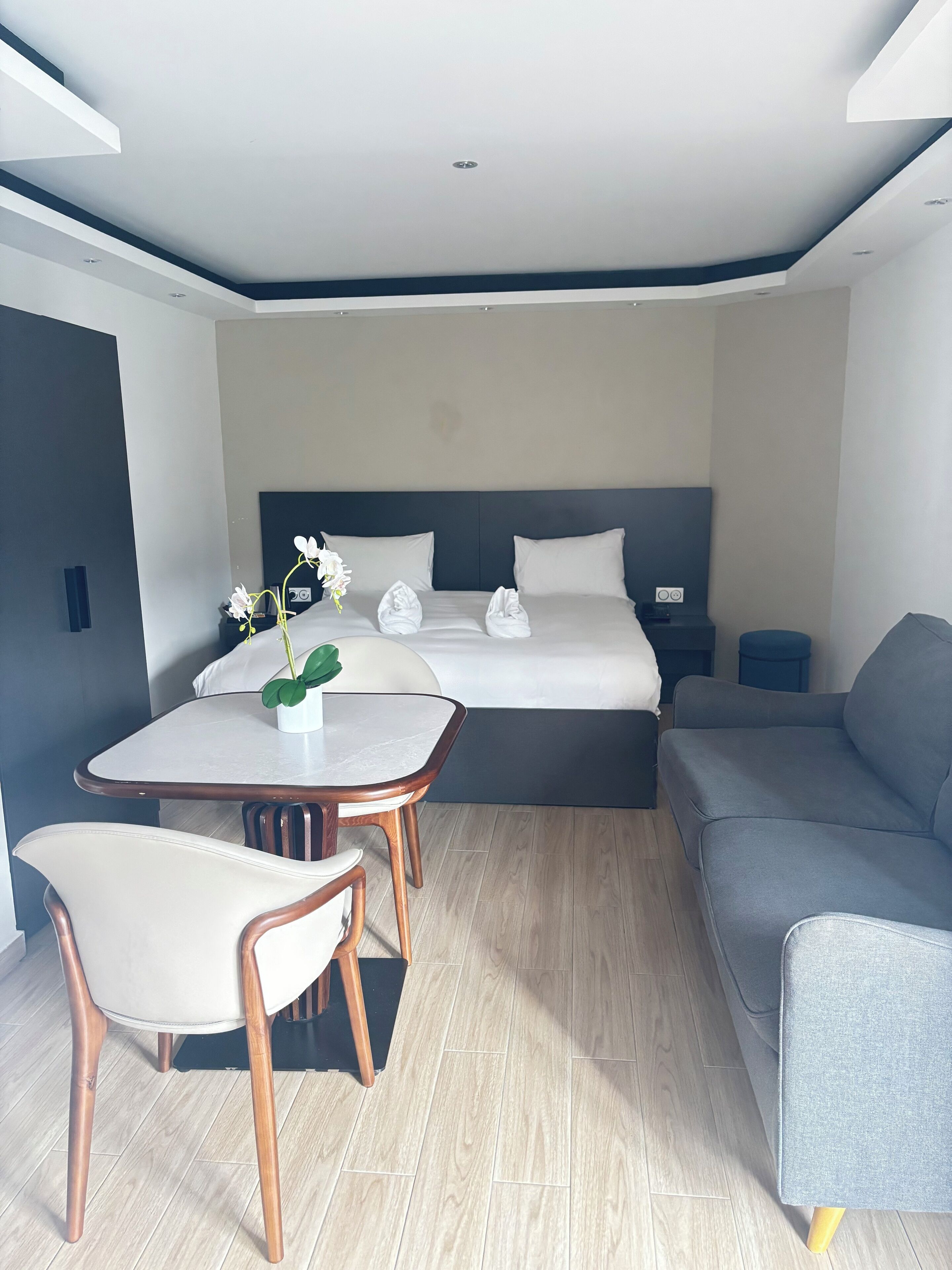 Superior Studio | In-room safe, soundproofing, free WiFi, bed sheets