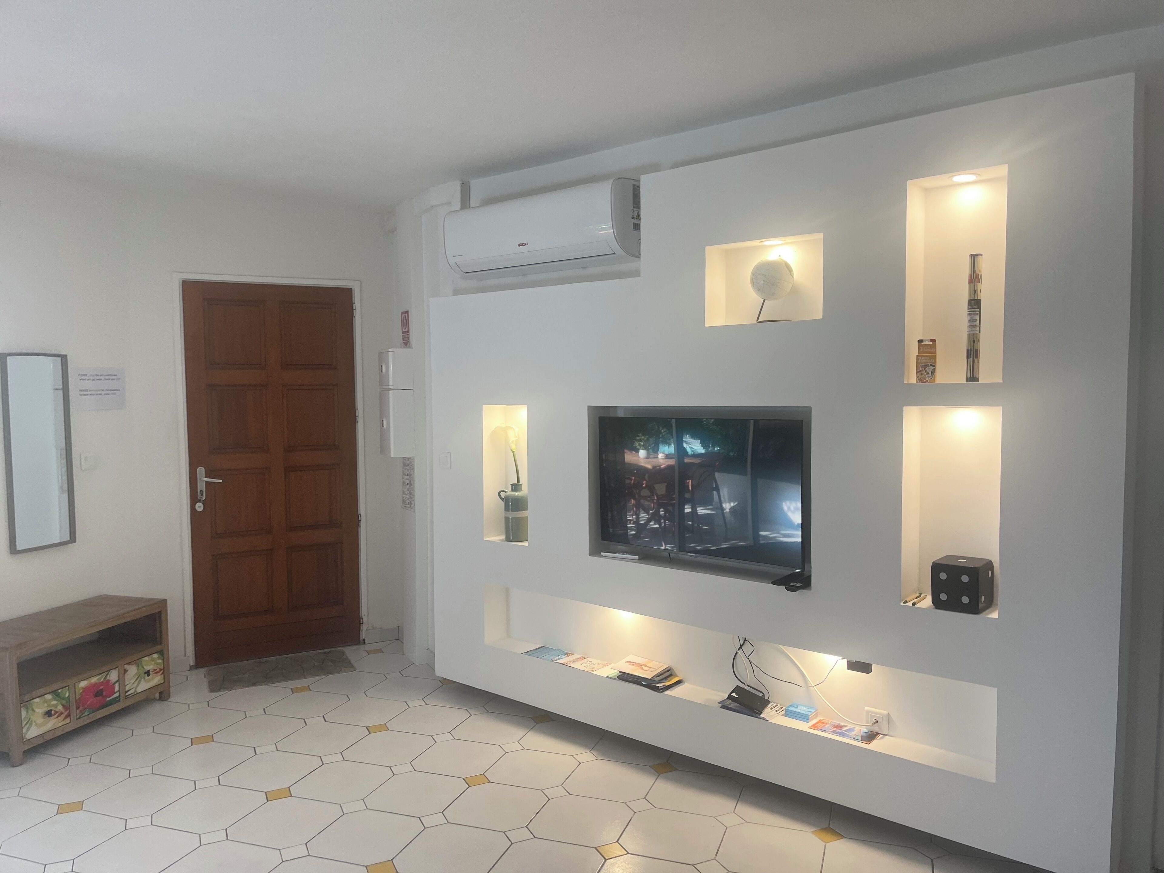 apartment, 2 bedrooms, pool view | living area | 55-inch flat-screen tv with cable channels, tv