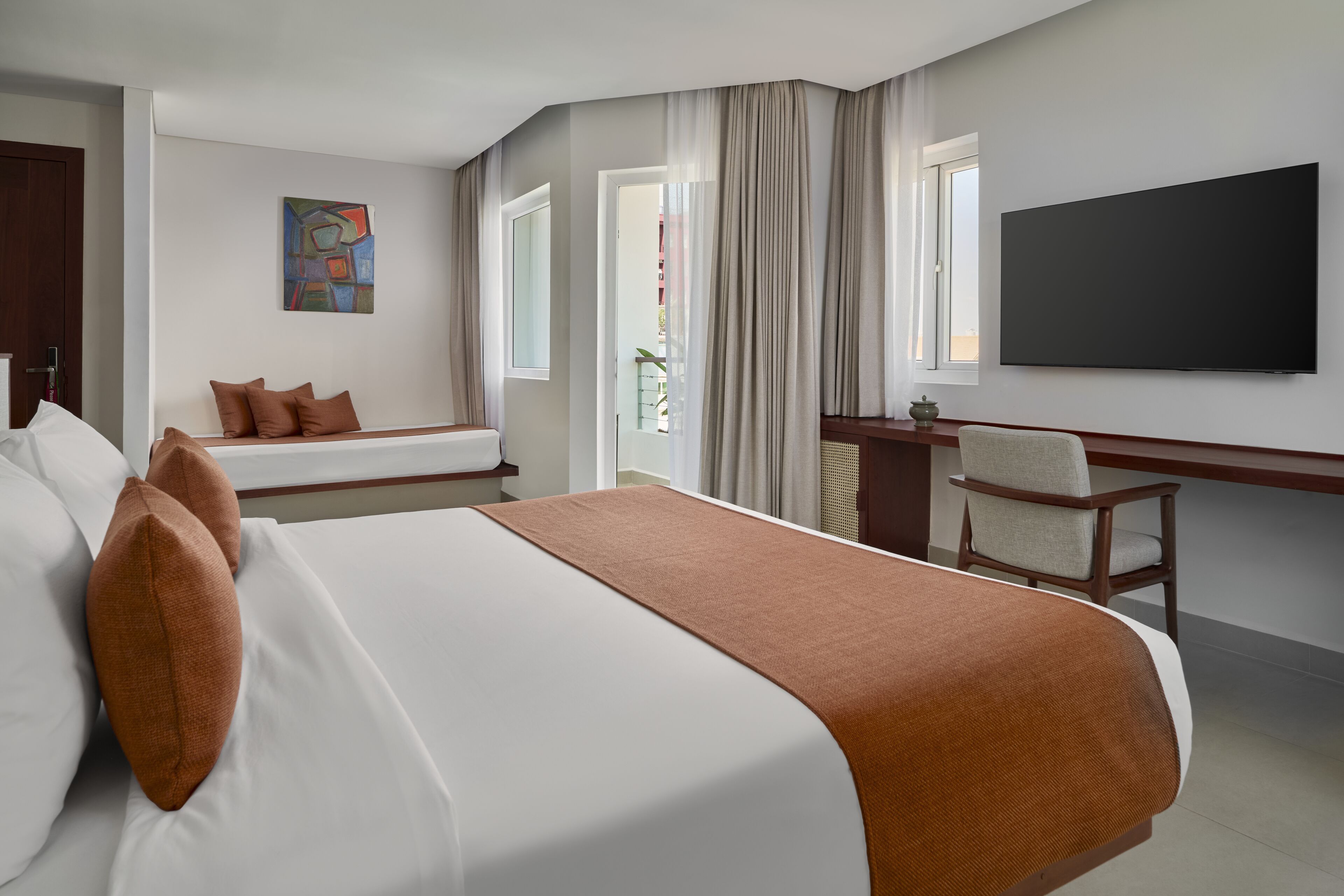 Studio | Minibar, in-room safe, desk, iron/ironing board (on request)