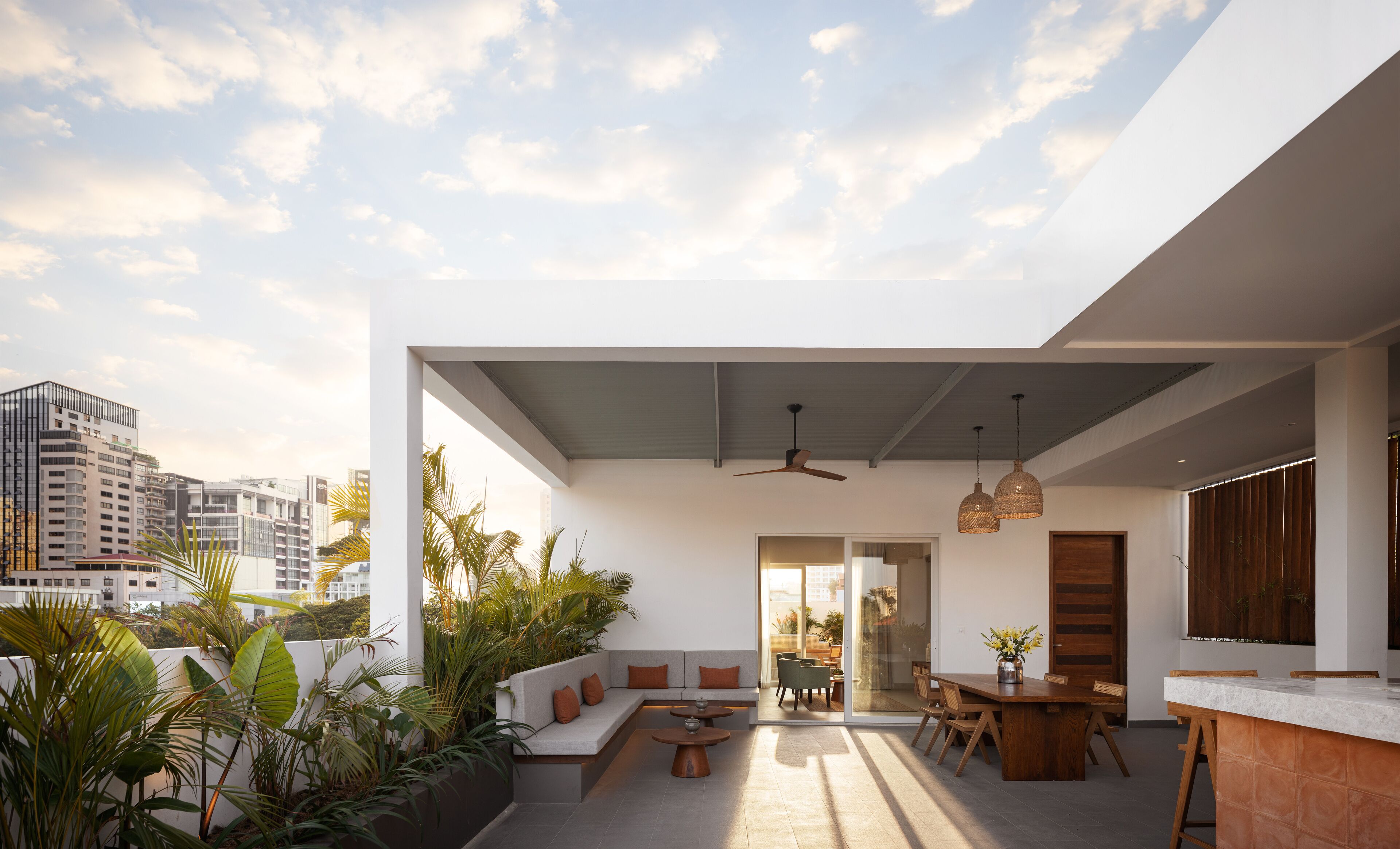 Penthouse Rooftop Suite | 起居區 | 40-吋LED 液晶電視、有線頻道、電視