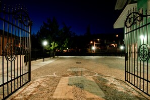 Property entrance - Hotel San Berardo (Pescina)
