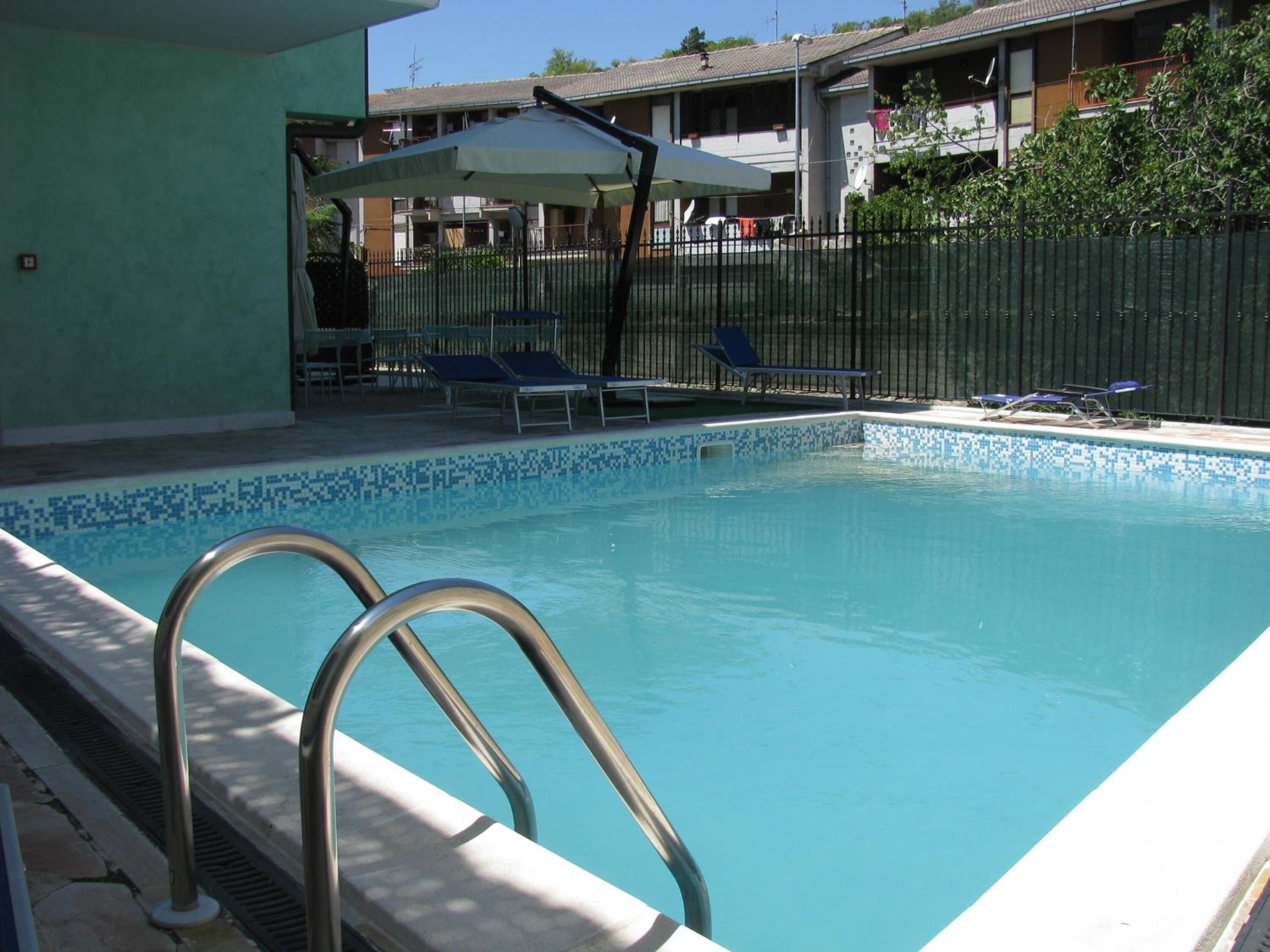 Piscine extérieure (ouverte en saison)