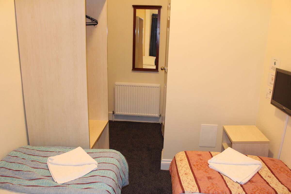 In-room safe, iron/ironing board, free WiFi, bed sheets