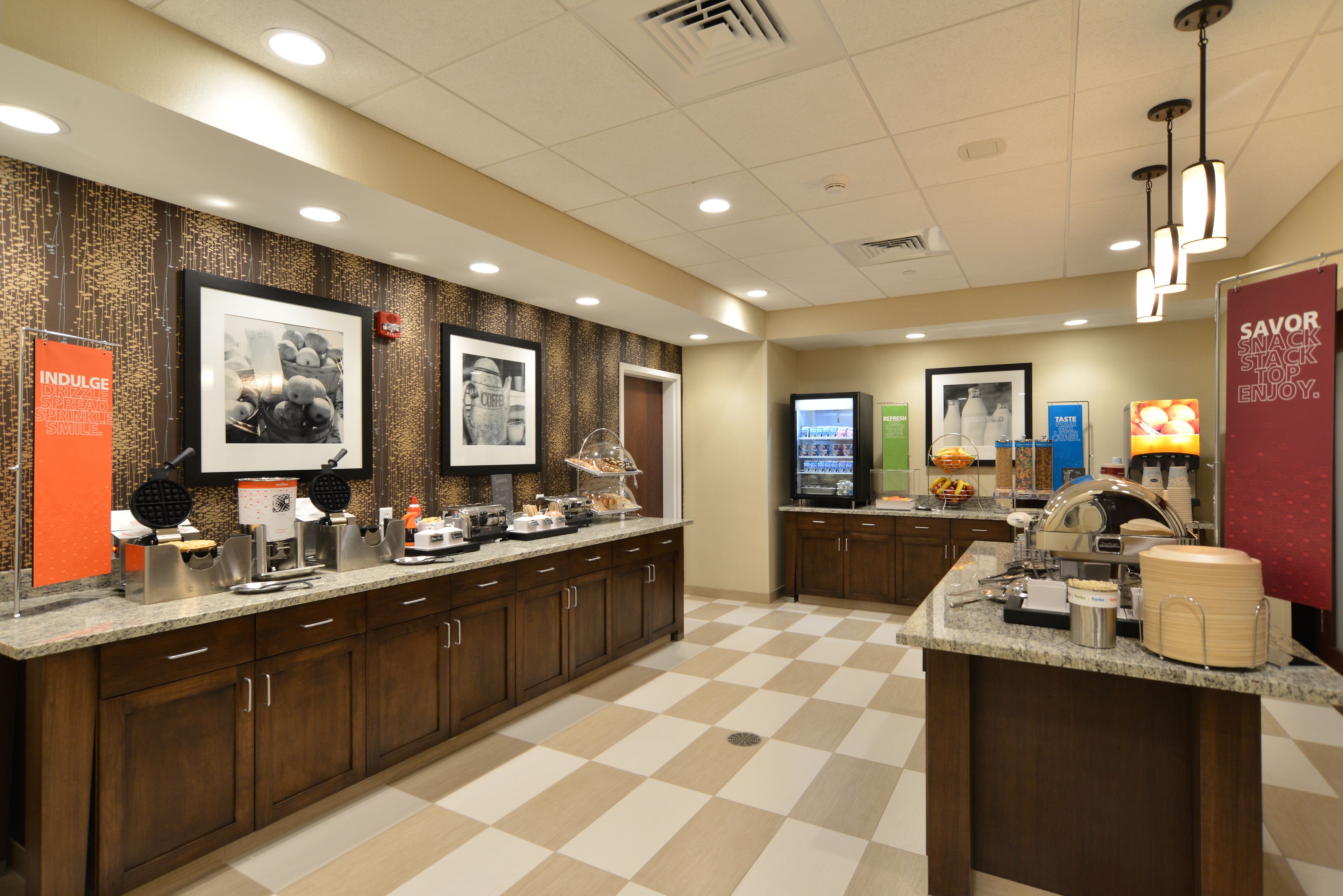 free daily continental breakfast