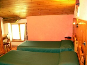 Kamar Single, pemandangan gunung | Seprai premium, tempat tidur bayi (biaya tambahan), dan Wi-Fi gratis