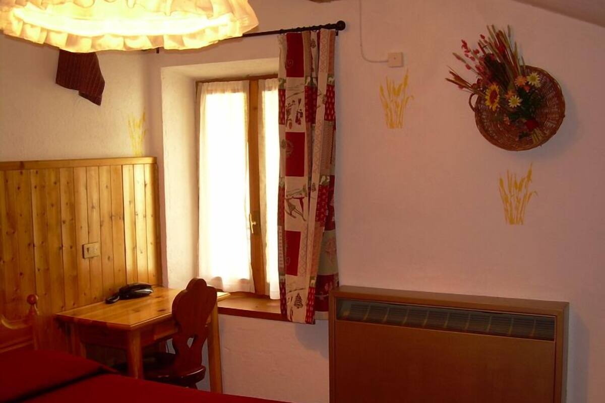 single room, mountain view | premium bedding, cots/infant beds, free wifi