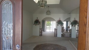 Interior entrance - Windsong Guest Apartments (Pembroke Parish)