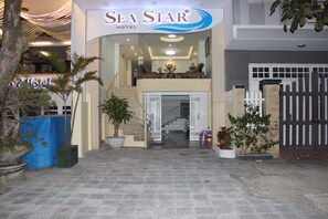 Interior entrance - Sea Star Hotel (Da Nang)