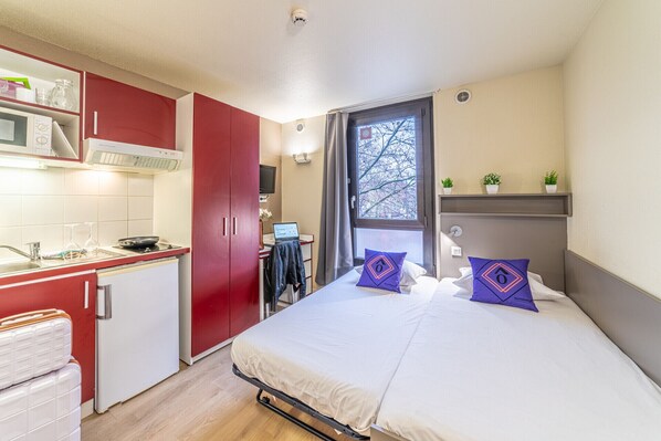 Standard Studio, Kitchenette - Montempo Apparthotel Strasbourg Gare (Strasbourg)