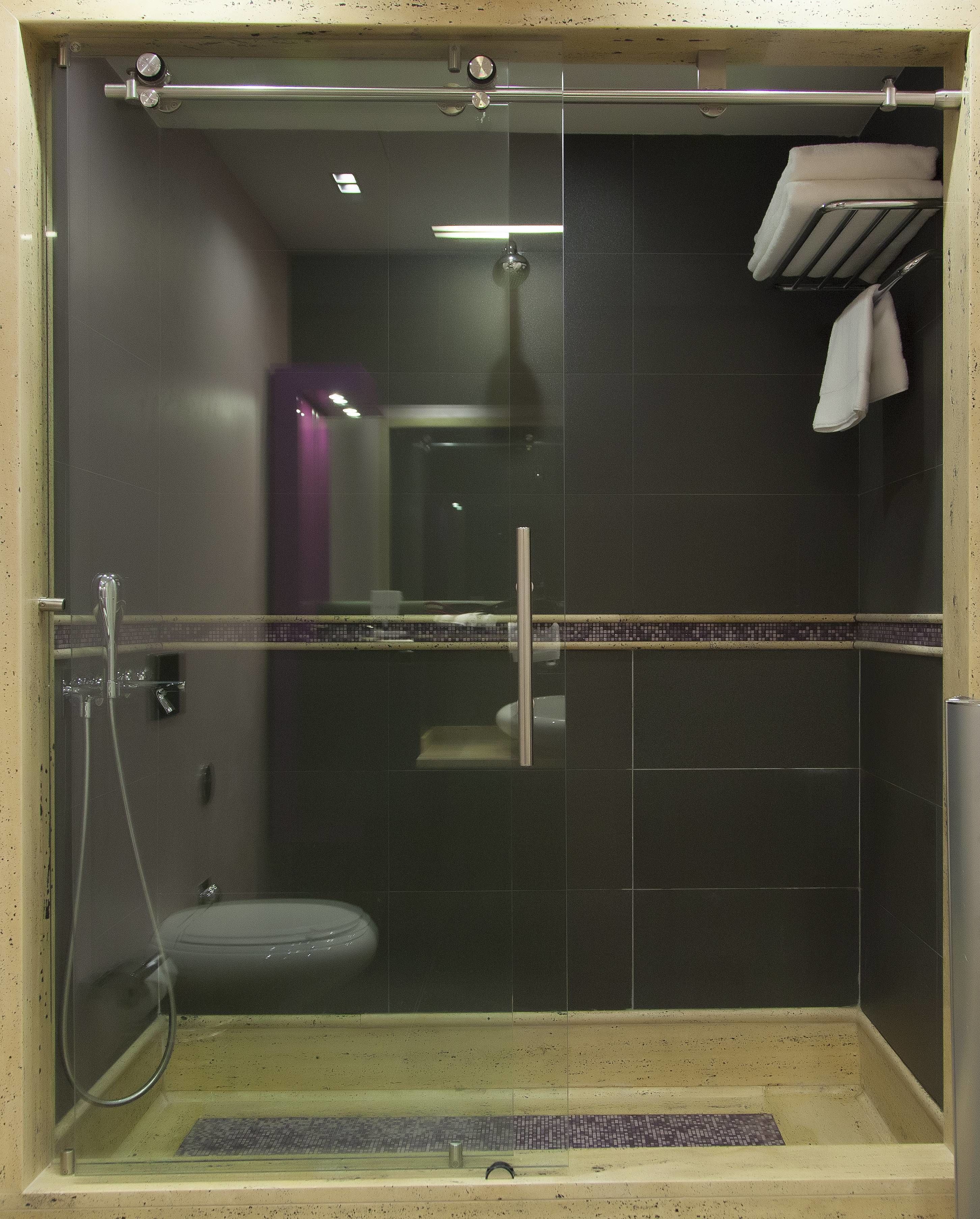 Dusche im Bad