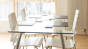 Apartment, 1 Bedroom | In-room dining - My-Exchange Apartments (Edinburgh)