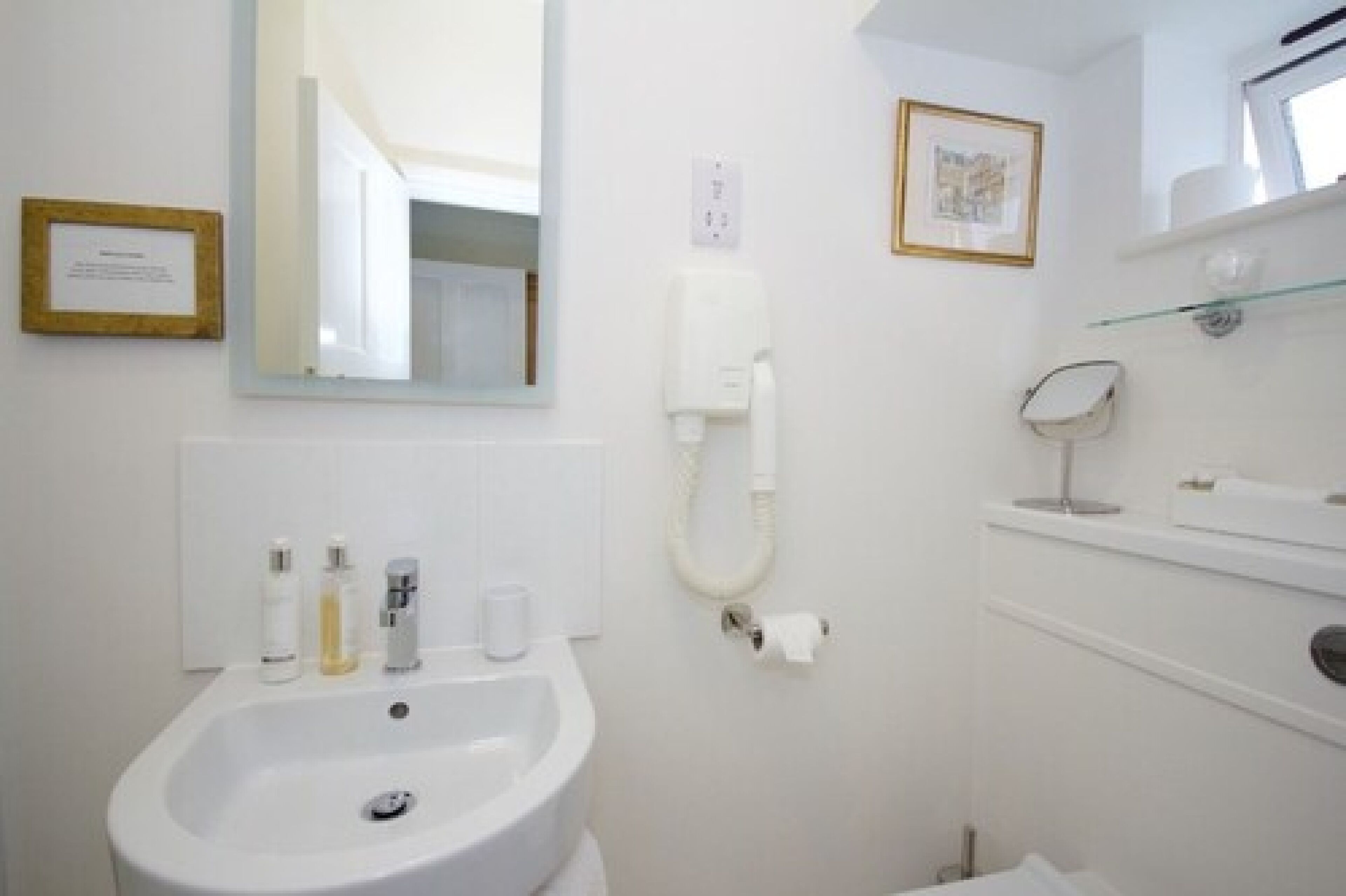 Photo - Chestnuts House Boutique B&B