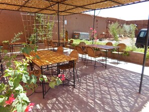 Se sirven desayunos, almuerzos y cenas