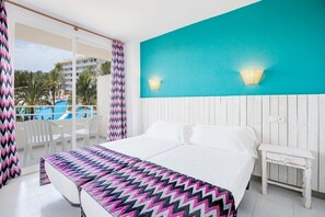 1 bedroom, desk, blackout drapes, free WiFi