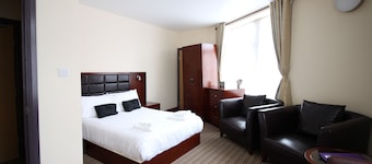 William's Hillsborough Apartments