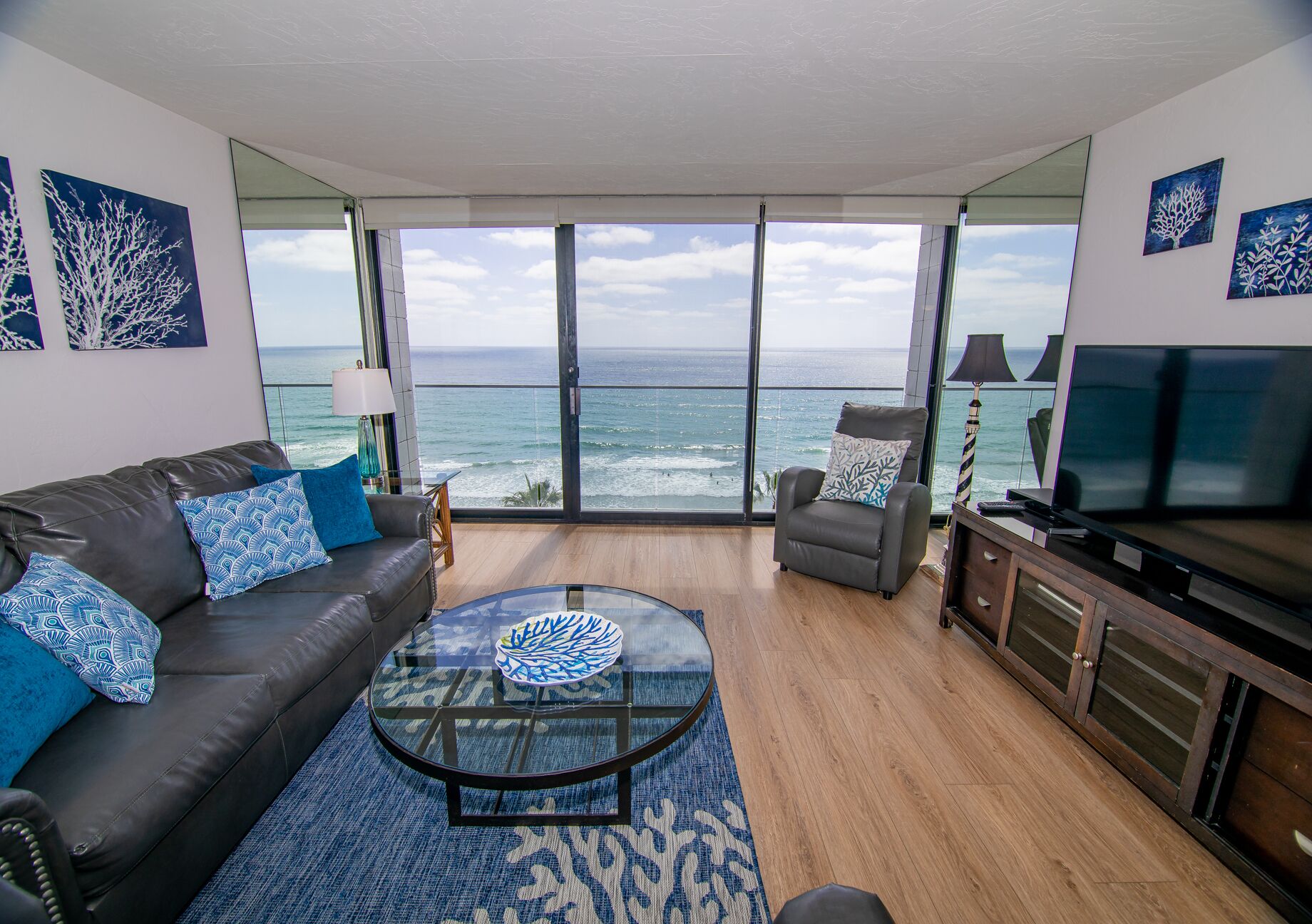 Panoramic Condo, 1 Bedroom, Non Smoking, Ocean View | Living area | 50-inch flat-screen TV with cable channels, TV
