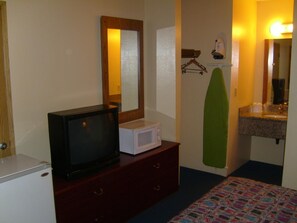 Desk, iron/ironing board, free WiFi, bed sheets