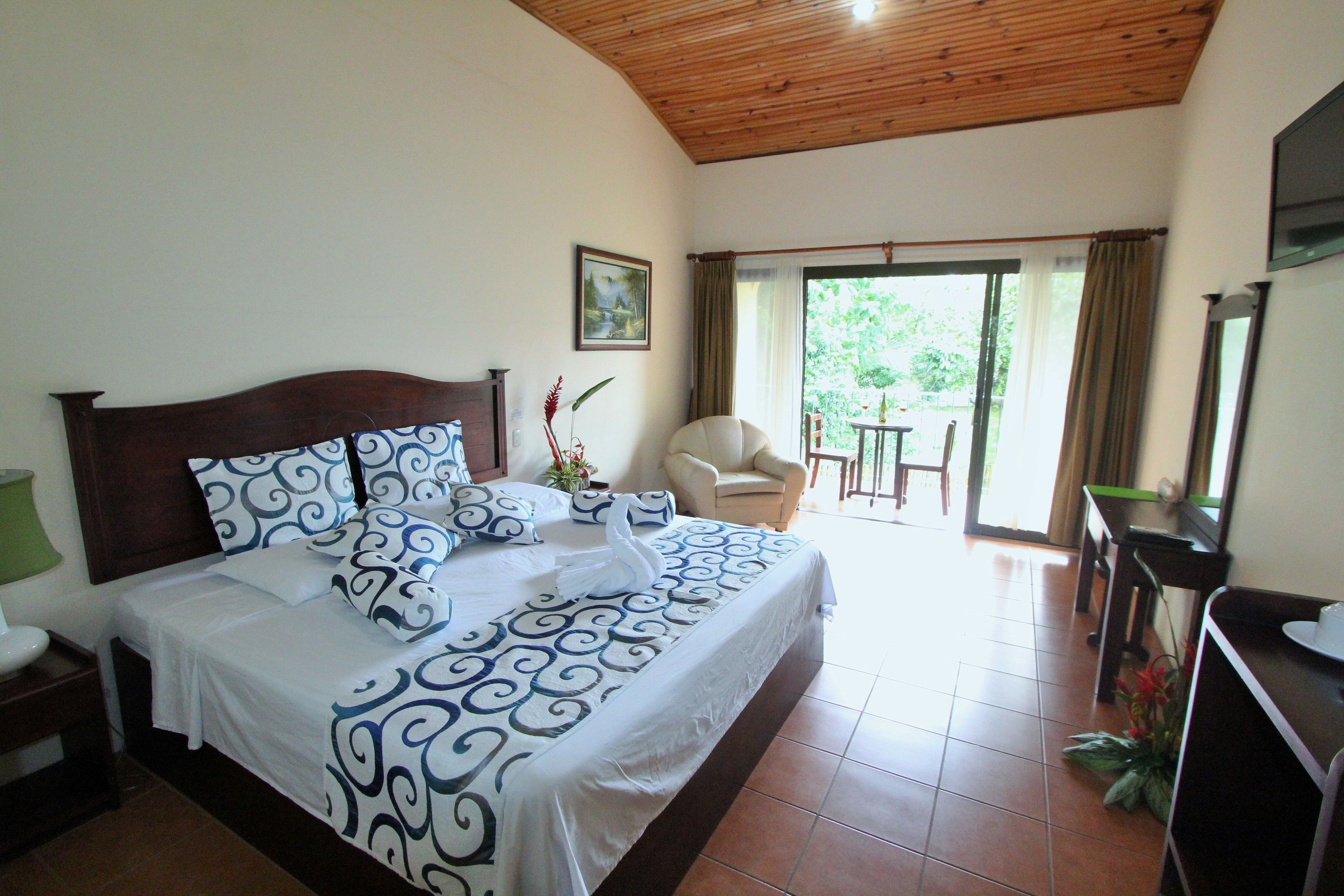 junior suite, 1 king bed | view from room