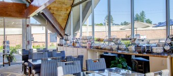 Plymouth Bay Inn and Suites