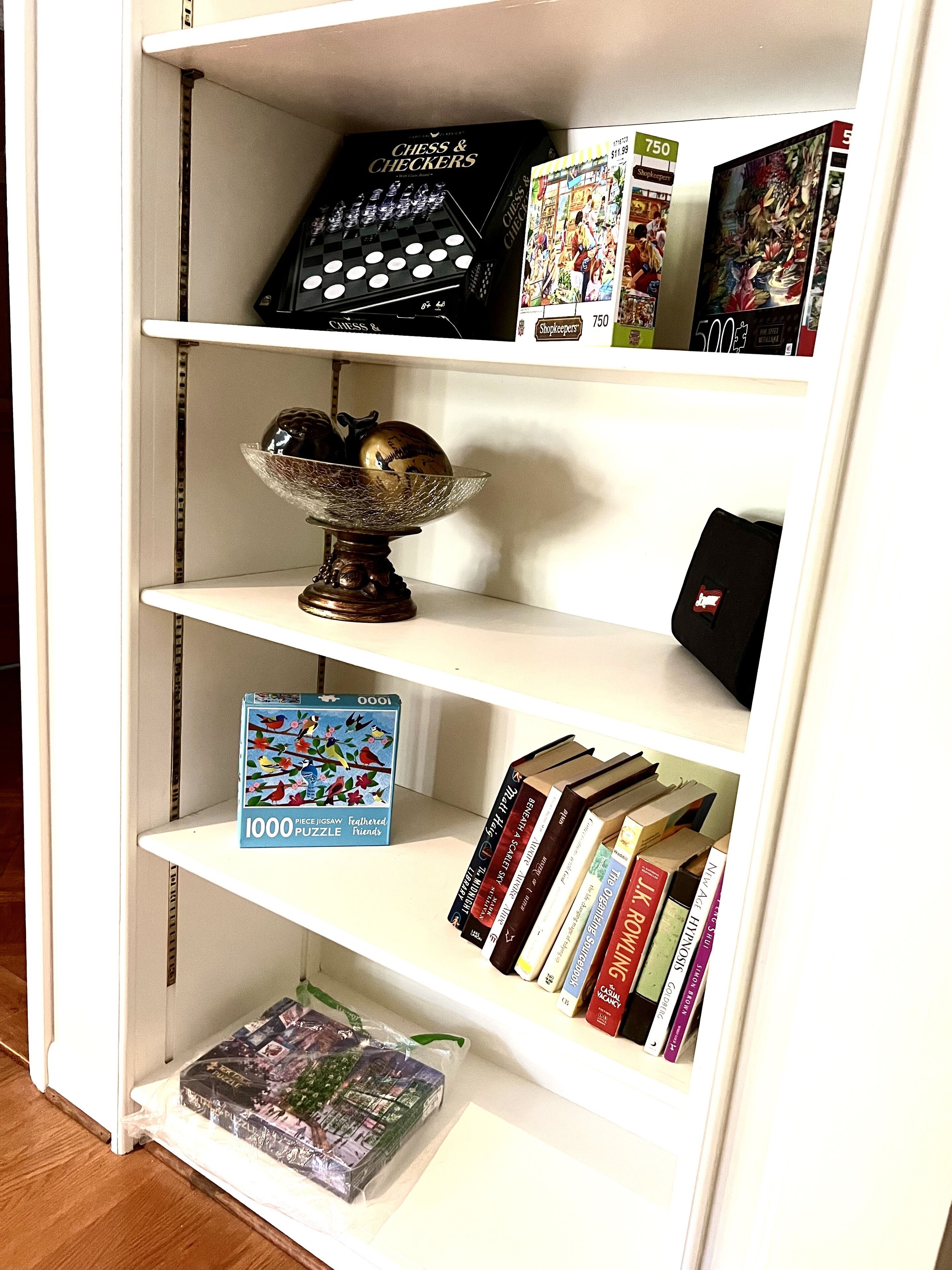 luxury condo, 2 bedrooms, hot tub, mountain view (west pointe) | living area | 65-inch tv with cable channels, netflix, hulu