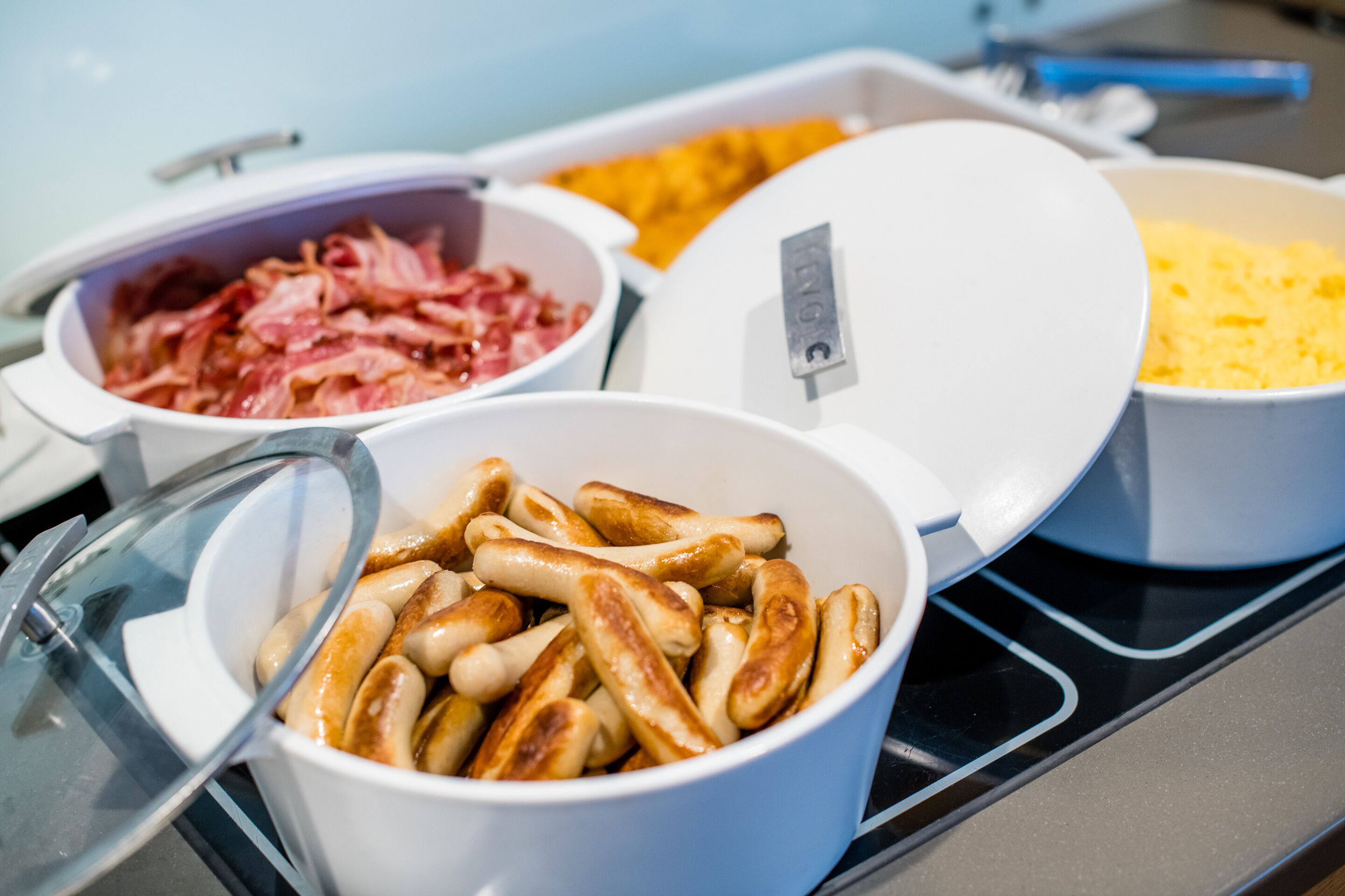 daily buffet breakfast (chf 24 per person)