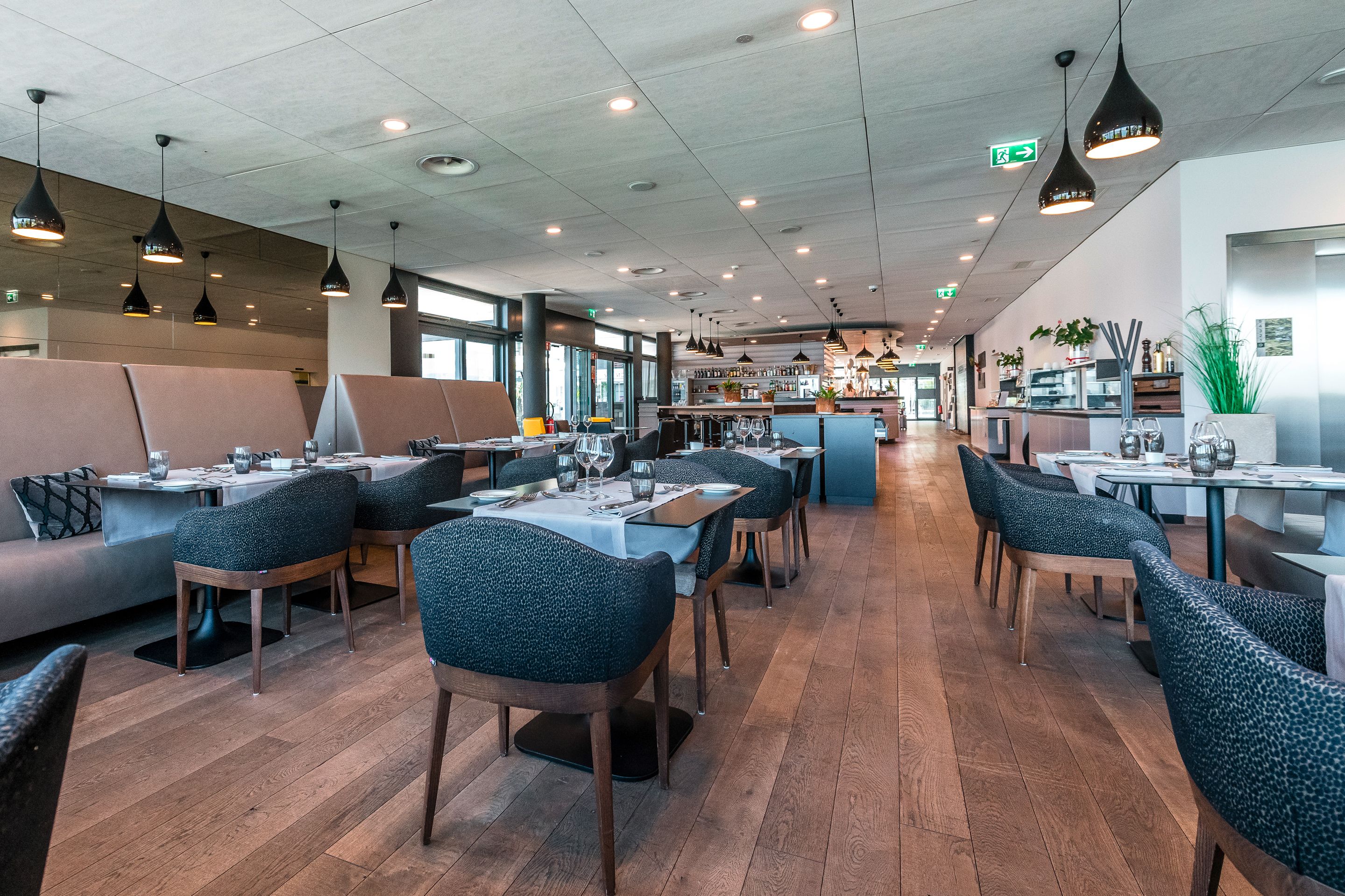 lunch and dinner served, mediterranean cuisine