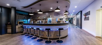 Lake Geneva Hotel